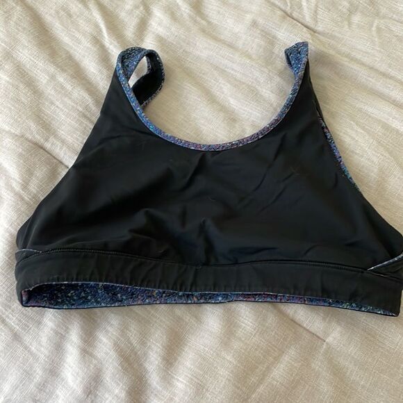 EUC Lululemon Bra - Picture 2 of 3